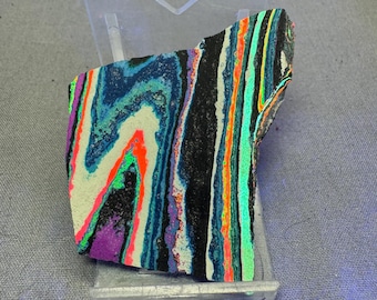 Placa Funkite – Pedra com tinta multicolorida reativa a UV, material para cabochão, peça de colecionador.