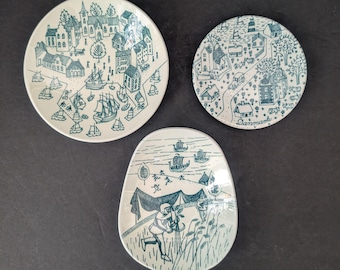 Desiree Denmark Old Copenhagen Blue Collectible Plate | Blue and