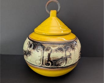 Raro tarro con tapa amarilla de Alvino Bagni para Raymor de mediados de siglo, fabricado en Italia.