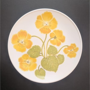 Noritake Progression China 10.25&quot; Dinner Plate Flower Time 9072 Yellow Flowers