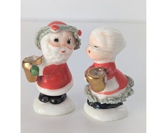 Vintage Napco  Santa & Mrs Claus Candle Holder Kissing Mini Kitschy Christmas