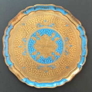 Bandeja redonda de madera vintage italiana florentina dorada y azul brillante de 43 cm (17 pulgadas)