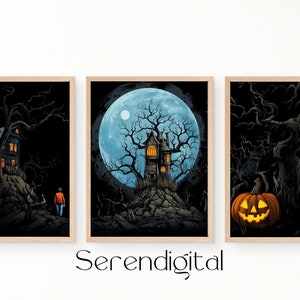 Może przedstawiać: Trzy oprawione ilustracje przedstawiające przerażającą scenę z Halloween. Pierwsze zdjęcie przedstawia ciemny las z domem na wzgórzu. Drugie zdjęcie przedstawia pełnię księżyca z domem na wzgórzu. Trzecie zdjęcie przedstawia dwie rzeźbione dynie przed drzewem.