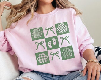 Pregnancy Announcement St Patrick Pregnancy Sweatshirt, Funny Baby Announcement Sweatshirt, Maternity Sweater Pregnant Mom To Be Baby Reveal