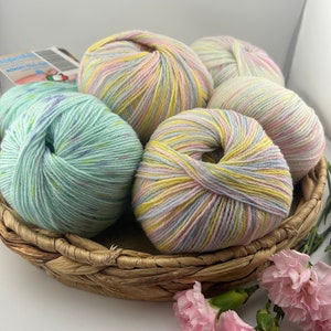 Baby Merino Wool Yarn: Hypoallergenic Soft Yarn (50g/225m)