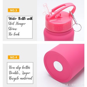 Pode incluir: Garrafa de &aacute;gua rosa com tampa preta, um anel prateado e um canudo prateado. A garrafa tem uma base antiderrapante e &eacute; feita de material reciclado. O texto "NO.3 Water Bottle with Steel Hanger Straw No leak" &eacute; vis&iacute;vel no lado esquerdo da imagem. O texto "NO.4 Non slip bottm Double Layer Recycle material" &eacute; vis&iacute;vel no lado esquerdo da imagem.