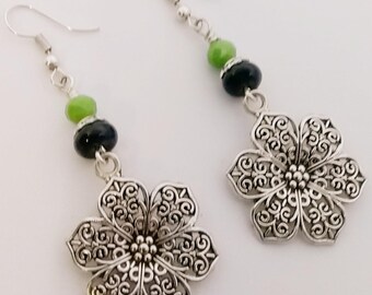 Flower dangle earrings - Hollow flower earrings - Gift for her