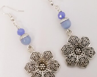 Flower dangle earrings - Hollow flower earrings - Gift for her