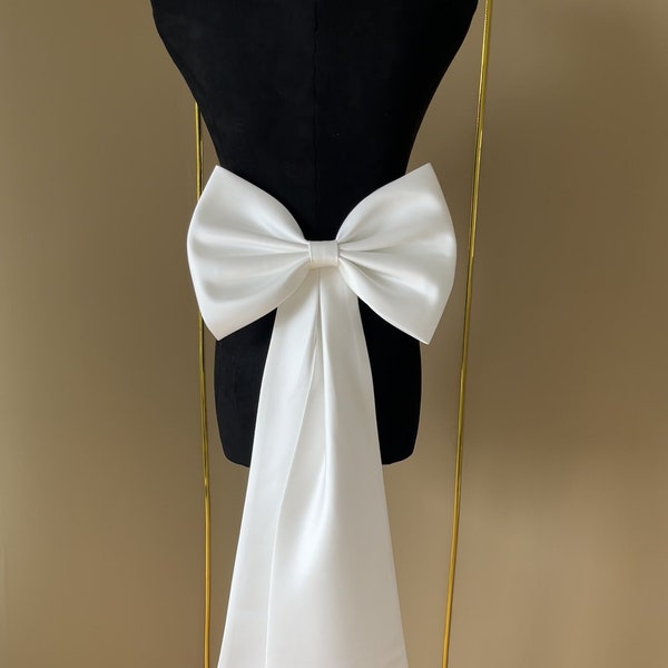 High quality ribbon bows, bar mitzvah bows, big bows, dress wedding bows, wedding bows, bridal accessories, wedding accessories