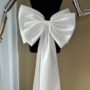 Removable wedding bows, oversized bows, dress bows, bridal bows, large wedding bows, wedding accessories