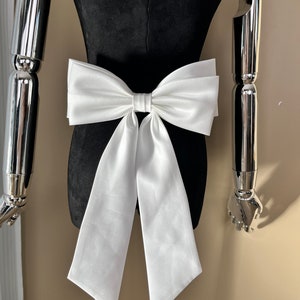 Children's satin bows, removable bows, bridesmaid bows, wedding bow sashes, attachable dress bows, dress accessories image 4