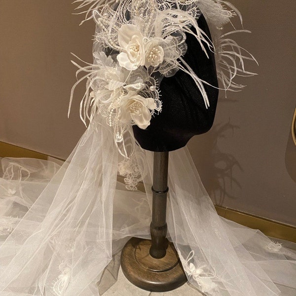 feather veil Bridal Wedding Veil,  floral lace veil, short fingertip length veil, ivory white soft tulle veil, veil with comb