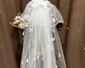 Bridal veil, lace veil, ivory white veil, cathedral veil, floral veil