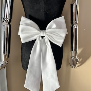 Children's satin bows, removable bows, bridesmaid bows, wedding bow sashes, attachable dress bows, dress accessories image 3
