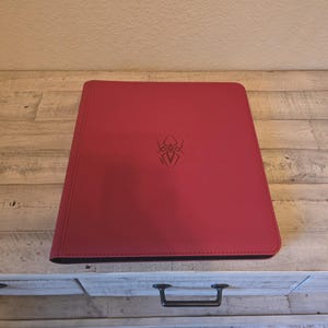 Spider Logo 12 Pocket Card Binders