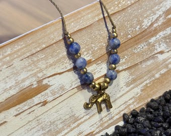 Elephant necklace discreet fine chain sodalite pearls semi-precious stone raw brass adjustable length boho filigree