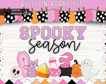 Può includere: Un kit di bacheca digitale stampabile con uno schema di colori rosa, bianco e nero. Il kit presenta uno striscione con fantasmi e il testo "Spooky Season". Il kit include anche varie immagini a tema Halloween, come una bara, un gatto, un mais dolce, una bottiglia di pozione, un calderone, una zucca e un fantasma.