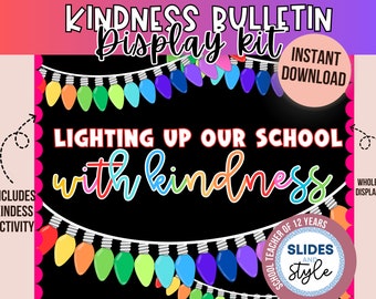 Puede incluir: Un kit de exhibición de tablero de anuncios imprimible en blanco y negro con bombillas de colores y el texto "KINDNESS BULLETIN Display kit INSTANT DOWNLOAD LIGHTING UP OUR SCHOOL with kindness SCHOOL TEACHER OF 12 YEARS SLIDES AND Style WHOLE DISPLAY INCLUDES KINDESS ACTIVITY".