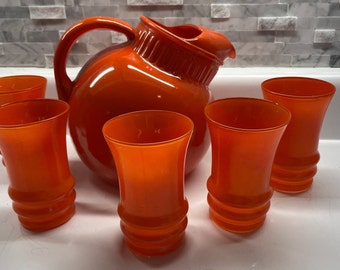 Vintage 1940&#39;s Tomato Red Ball Pitcher and 5 Matching Glasses