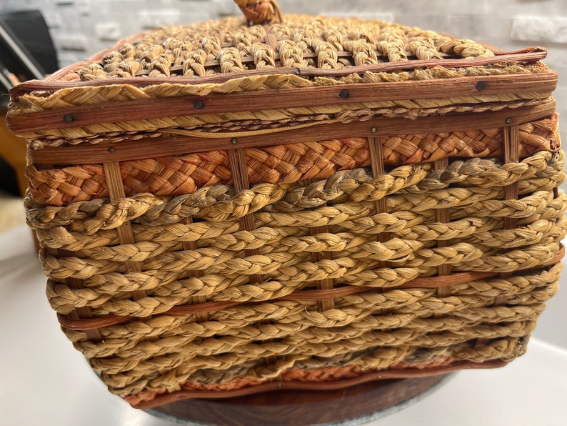 Antique wicker sewing basket with red silk lining image 4