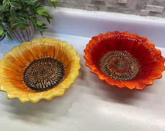 Set of 2 Maxcera sunflower 9”serving or decorative bowls-yellow and orange