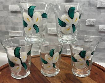 Juego vintage de 5 vasos de chupito transparentes con diseño de flor de magnolia pintados a mano MCM