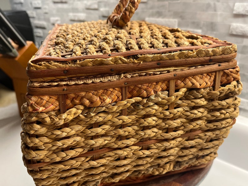 Antique wicker sewing basket with red silk lining image 3