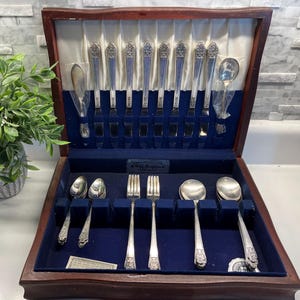 34 Piece Set of William Rogers Deluxe Silverplate &quot;Precious&quot; Design 1940&#39;s Original Rogers with original wood box