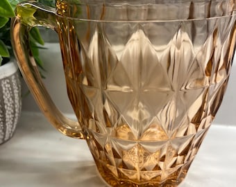 Jarra de agua vintage Jeannette de vidrio rosa con forma de depresión Windsor Diamond Cubist, 147 ml, 17 cm de alto, década de 1930-1940