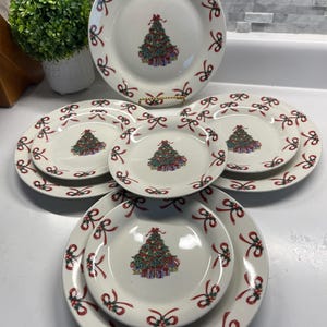 Vintage Set of Gibson Everyday Christmas Noel Morning Dinner and