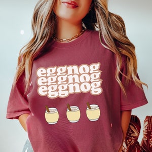 Camiseta de amante del ponche de huevo, camiseta de amante del ponche de huevo, camiseta de bebidas navideñas, camiseta navideña, camiseta divertida de fiesta navideña, camiseta de fiesta navideña