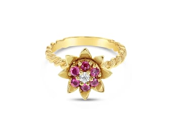 Medium Emerald or Ruby Tulip Ring 14k Yellow Gold / 14k Yellow Gold / Gift For Her / Statement Ring / Vintage Rings / 80s Tulip Ring