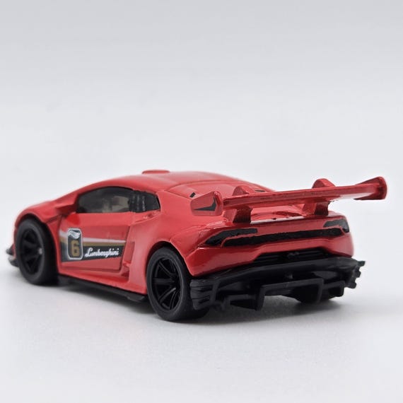 Hot Wheels Lamborghini Huracan LP 620-20 Super Trofeo Custom Real
