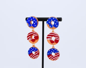 4. Juli Ohrringe, Fourth of Juli Schmuck, Ohrringe der amerikanischen Flagge, US-Flagge Ohrringe, USA-Flagge Ohrringe, Patriotische Ohrringe, baumeln