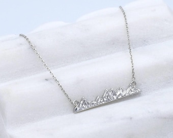 Collar de montaña delicado, collar de montaña para ella, regalo de cumpleaños, collar para todos los días, collar de naturaleza