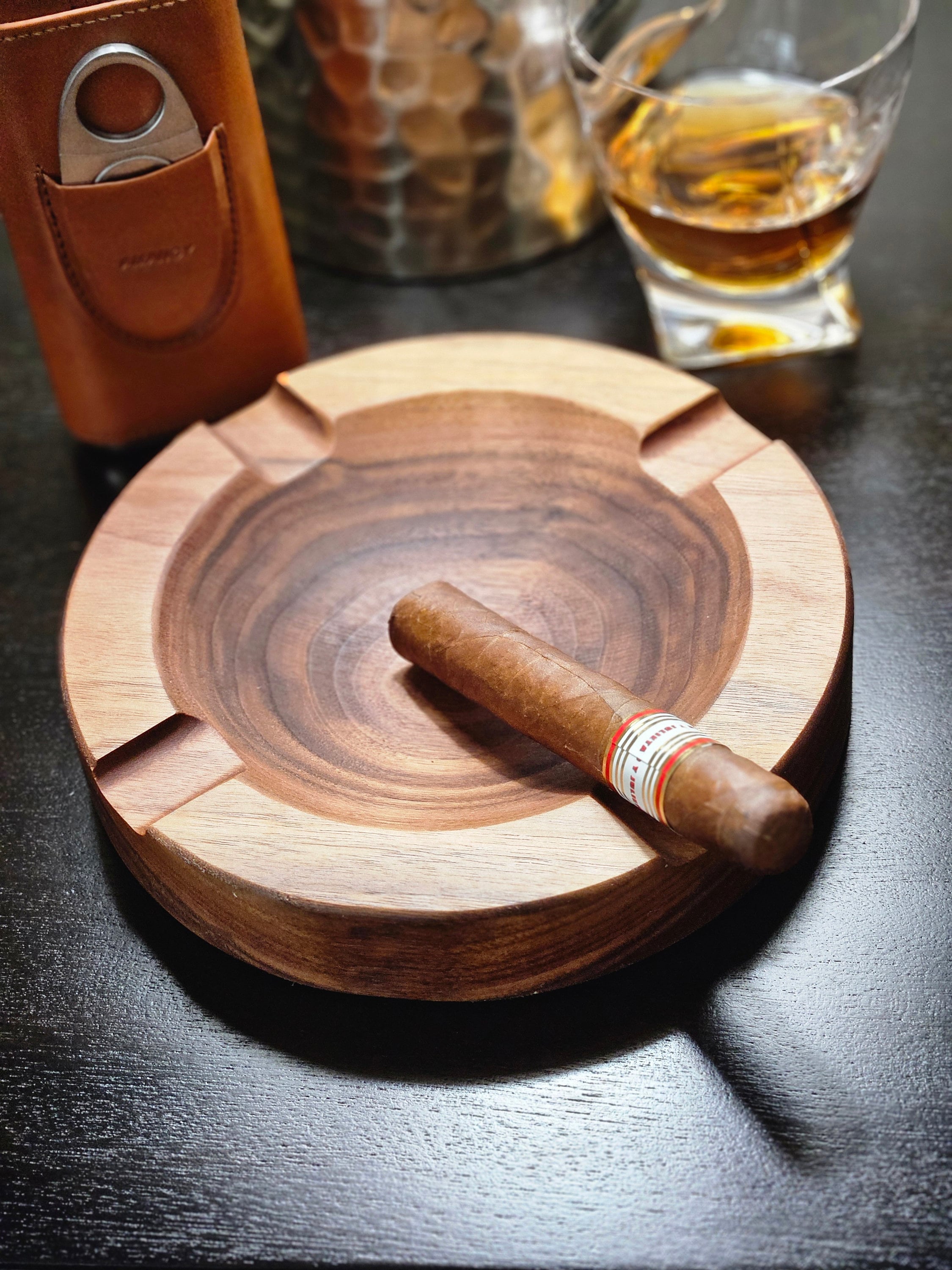 wooden cigarette ashtray Handmade Wood Cigar Wood color (the carving is deep Wooden Cigar Ashtray Irregular Shape