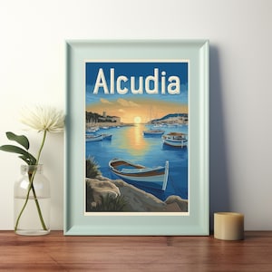 Explora la serenidad de Alcudia: vibrante puesta de sol en la costa con barcos - Póster de arte digital para pared