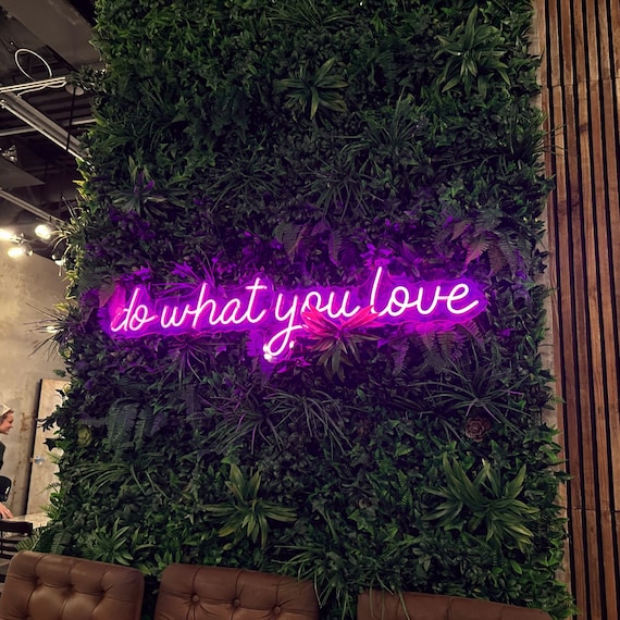 おしゃれネオンサイン「DO WHAT YOU LOVE」インテリアライト Neon Sign Do What You Love - Motivational Neon Sign - Wall Decor