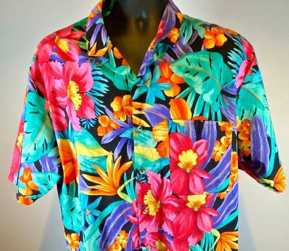 Authentic vintage Hawaii Shirt. Beautiful colors.… - image 1