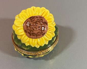 Vintage Sunflower Hinged  Box