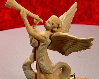 Vintage angel trinket box