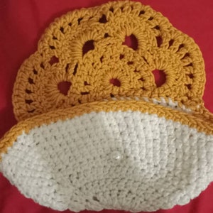 Crochet pouch
