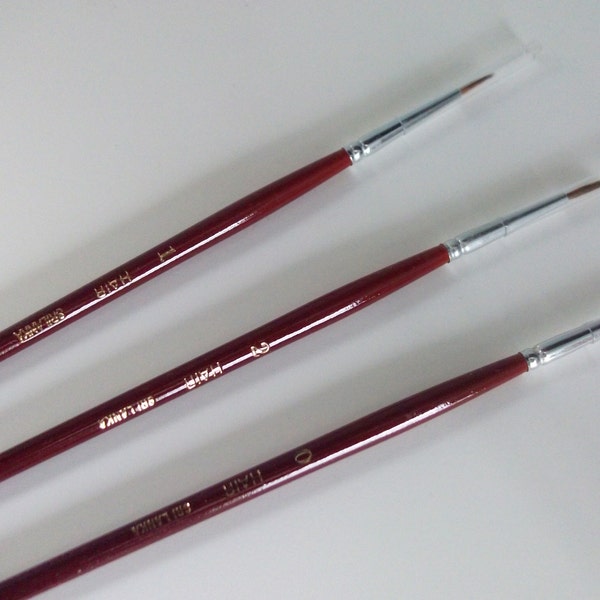 Set of 3 sable brushes for egg tempera or watercolor