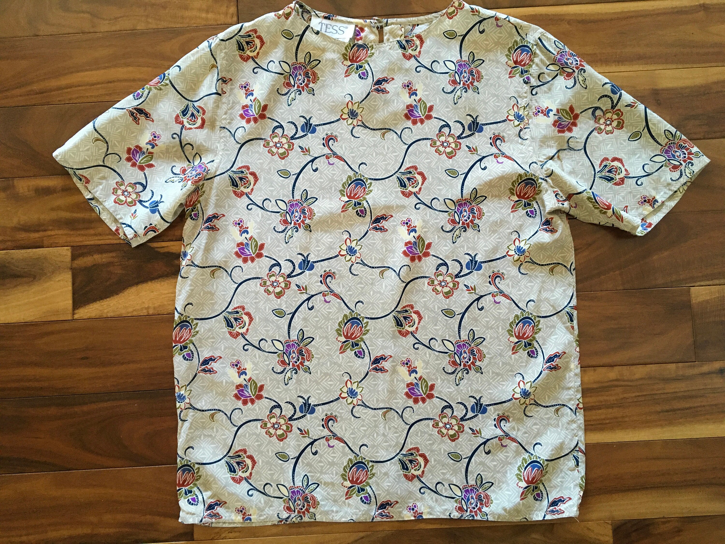 Tess blouse mini dress｜beige Vintage TESS Blouse 100% Silk Designer Shirt Tess Beige and