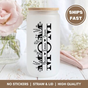 Mom Glass Cup, Personalized Mom Iced Coffee Cup, Custom Mom Glass Tumbler for Birthday Gift for Mom from Daughter, Mom Glass Coffee Cup