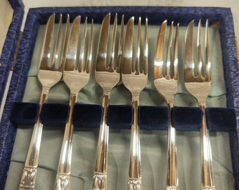 Vintage Viner and Hall Silver Plated The Hallmark Cake Forks Boxed Set