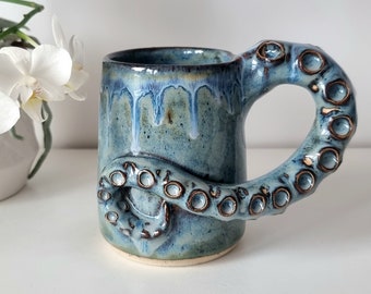 Becher Bierkrug Kaffeebecher Octopus Kraken Pirat Selbstgemacht Keramik Schwarz Unikat Handmade