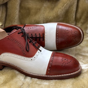 Handmade White And Brown Color Brogue Cap Toe Genuine Leather Lace-Up Shoes For Men. image 3