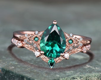 Vintage pear shaped green emerald engagement ring set, Leaf Floral Promise Ring, May Birthstone Leaf Wedding Anniversary Ring Set, Gift Ring