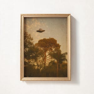 Vintage Ufo Photo, Ufo Art Printable, Nostalgic Image Ufo, Downloadable Art